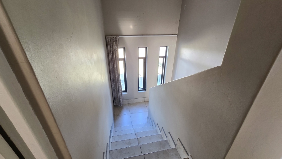 2 Bedroom Property for Sale in Nahoon Valley Park Eastern Cape